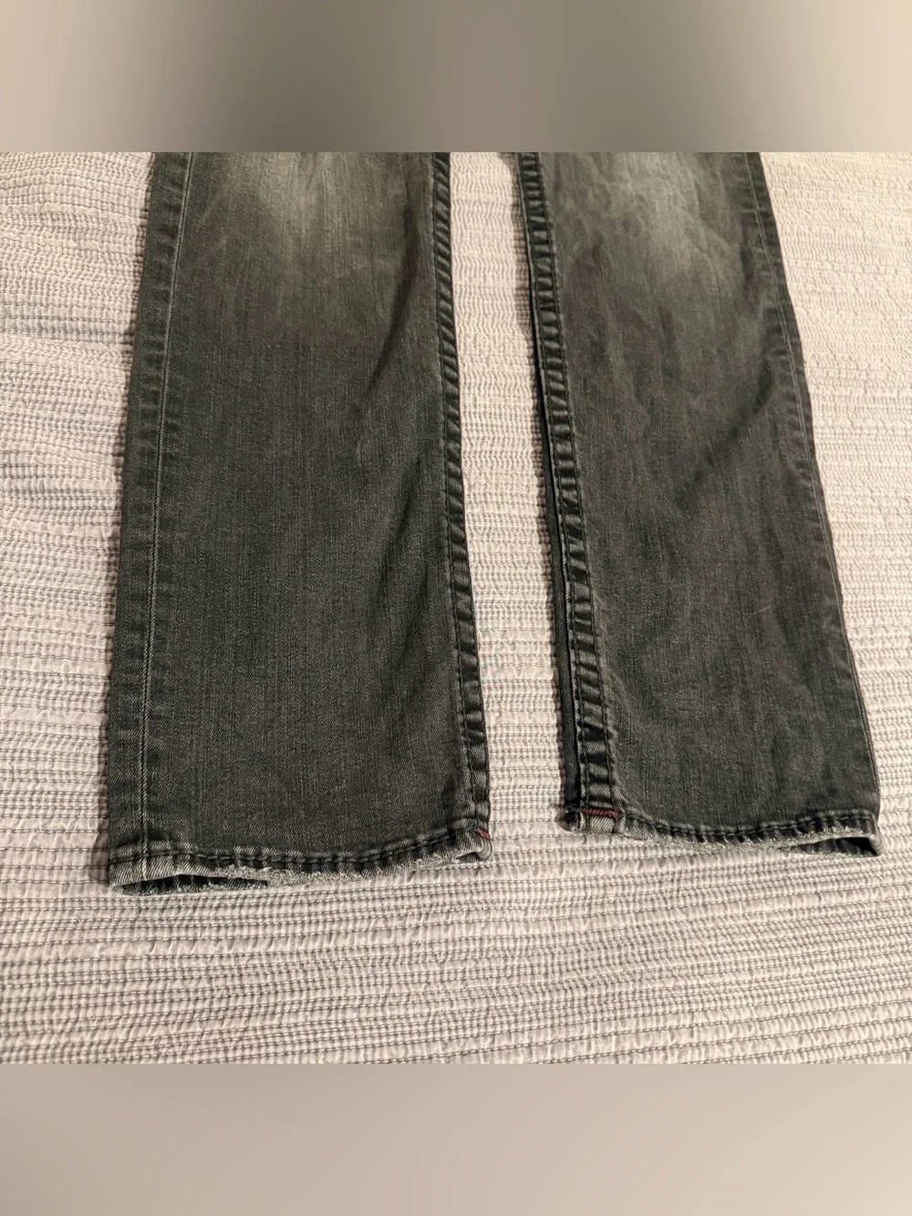 True Religion Men’s Black Relaxed Skinny Jeans Size 34 Rocco Big T